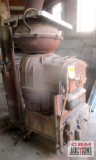 Round Oak Moistair...Blended Iron Wood Stove - Buyer Loads