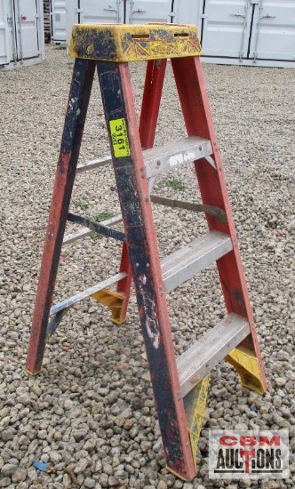 4' Werner A Frame Step Ladder *A