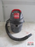 Shop-Vac 2.5 Gallon Vacuum *C