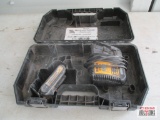 Dewalt 20V Battey Charger (Dcb115) And 20V Battery(Dcb207) In 1/4