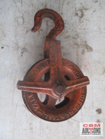 Yale 1-1/2 Ton Pulley *C14