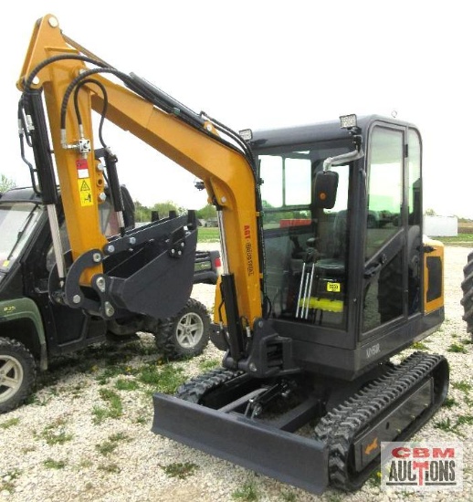 AGT MY50R 2.5 Ton Mini Excavator, Enclosed Cab,30hp Gas,Dual Individual Pilot Controls, Swing