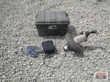 Duck Decoys With Splashing Motor & Tote *B6