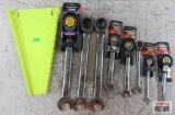 Gearwrench8pc Ratcheting/Flex Head Combination Wrench Set w/ Ernst Hi-Viz Yellow 16 Row Wrench Rack