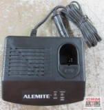 Alemite 339997 12.2 Volt Battery Charger