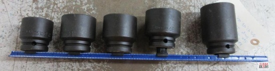 Wright 5pc 3/4" Drive 6pt Metric Impact Socket Set w/ Storage Rail - USA 35mm, 41mm, 41mm, 43mm.