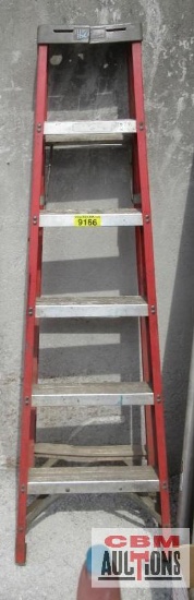 Fiberglass Step Ladder *2