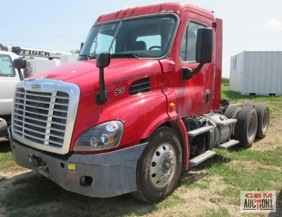 2016 Freightliner Cascadia 113 Tandem Axle Semi Truck Day Cab, VIN # 3AKJGBDV9GDHA6376