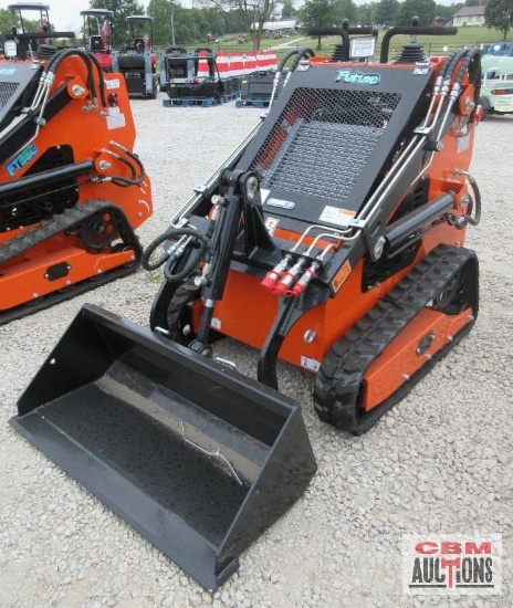 Future FT36C Mini Skid Steer Loader, 420cc Gas, Aux Hydraulics, Quick Attach 38" Bucket, Riding