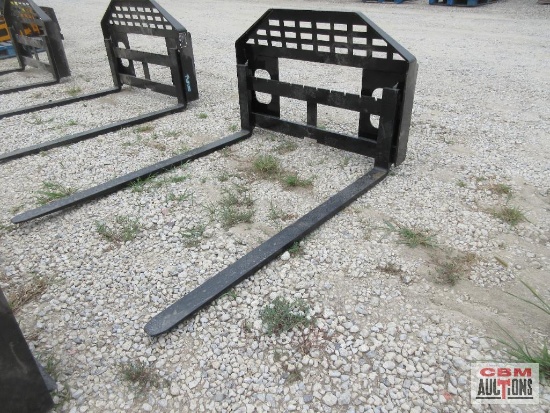 Future DHC Skid Steer 60" Pallet Forks & Frame S# NO *5