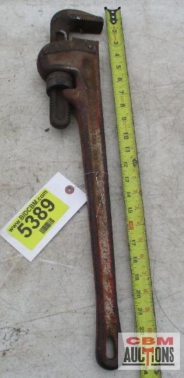 Vintage Pipe Wrench *E22