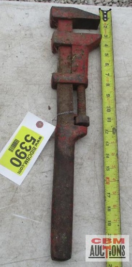 Vintage Pipe Wrench *E22