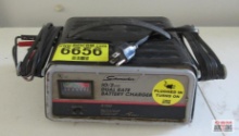 Schumacher Battery Charger (Runs) *C14
