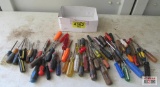 Lot Of Assorted Screwdrivers *F23