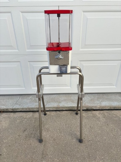 1 Canister Candy Machine- .25 cents- with base and key
