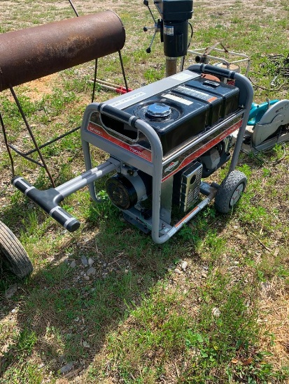 Briggs and Stratton 6000W gas generator