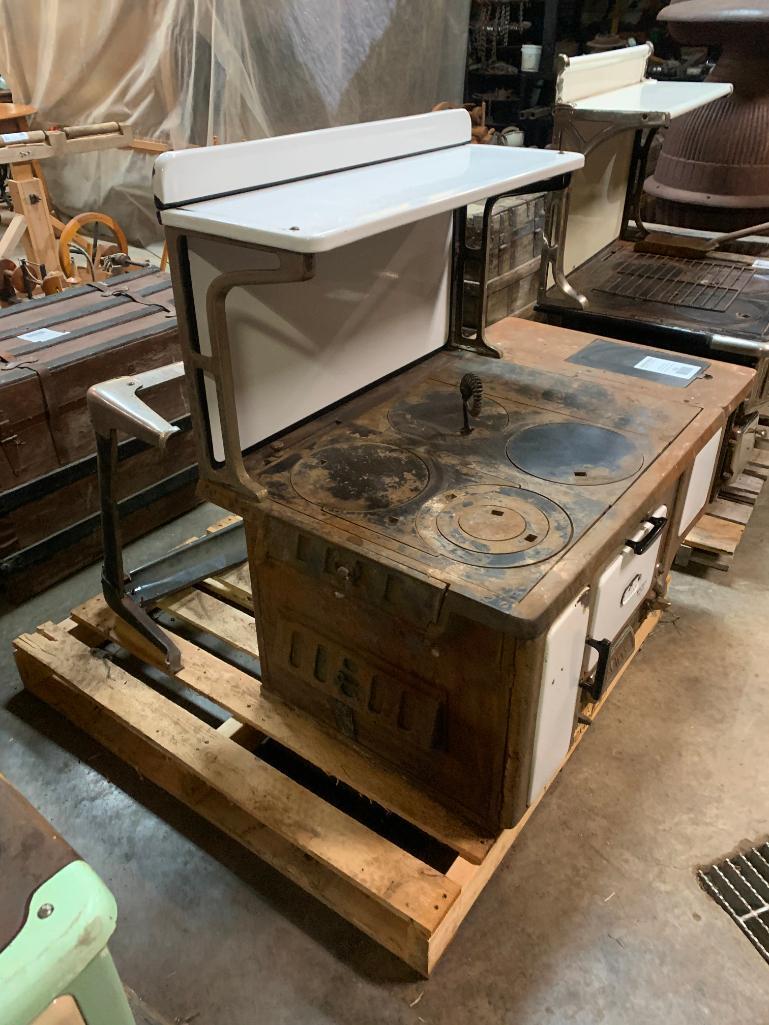 McClary Triumph Cast Iron Wood Burning Stove | Proxibid