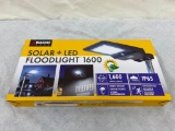 Unused Wagan Tech Solar + LED 1600 Floodlight