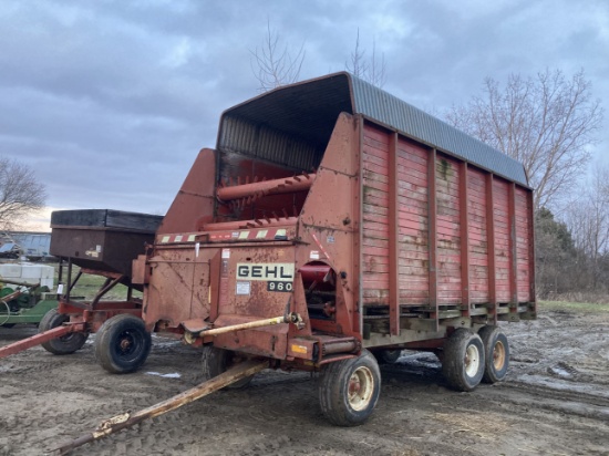 Gehl Chopper Wagon on Gehl Gear