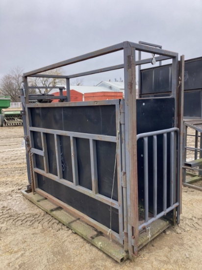 Work Chute w/Load Bars, Tail Gate, & Head Gate