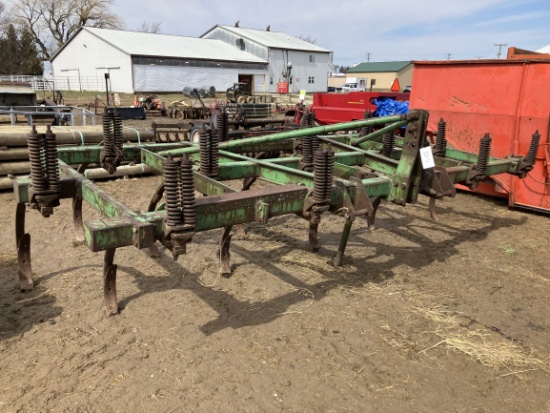 John DeereChisel Plow