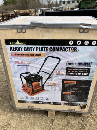 LandHonor Heavy Duty Plate Compactor (New)
