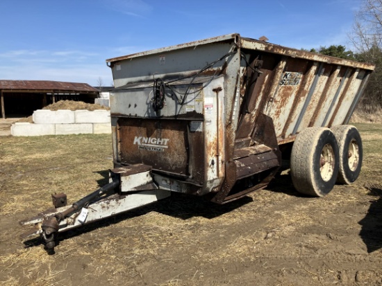 Knight 8032 Manure Spreader