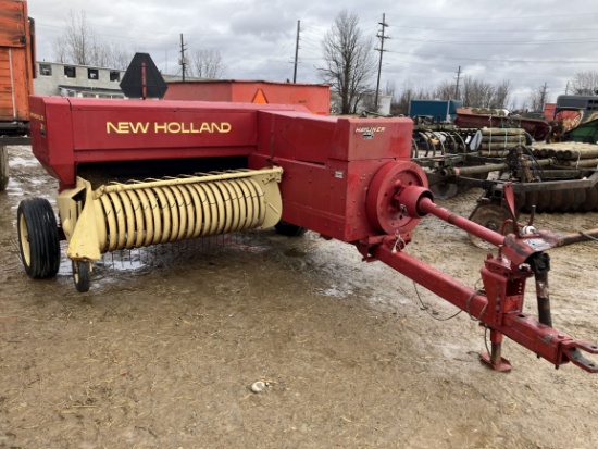 New Holland 311 Square Baler