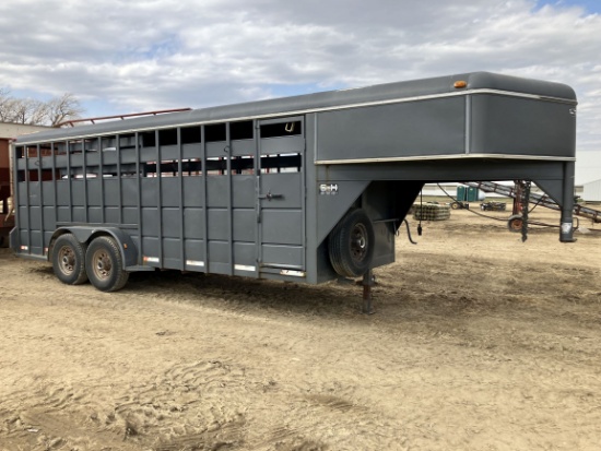 2000 S&H 20' Livestock Trailer