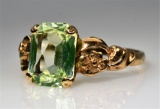 10K Gold and Green Glass Ring