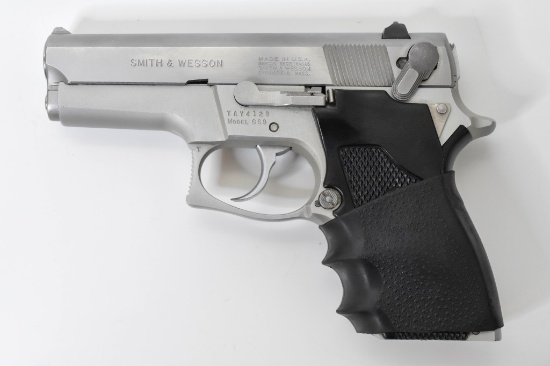Smith & Wesson 9mm Handgun