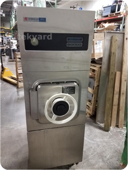 Amsco 3012  Washer / Disinfector