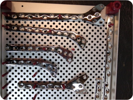 Synthes   Special Bone Plate Set