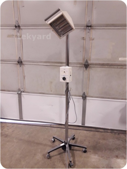 Olympic Medical 42  Warm-lamp