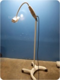 Burton Luxo Medical   Portable Examination Light