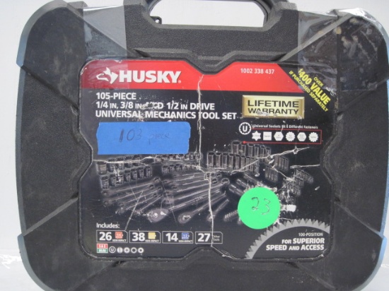 Husky 105 pc - 1/4" 3/8" 1/2" drive mechanics tool set (missing 2 pieces)