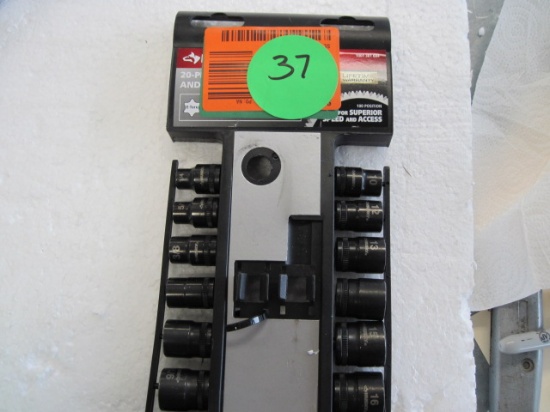 Husky 18 piece Universal Socket Set,