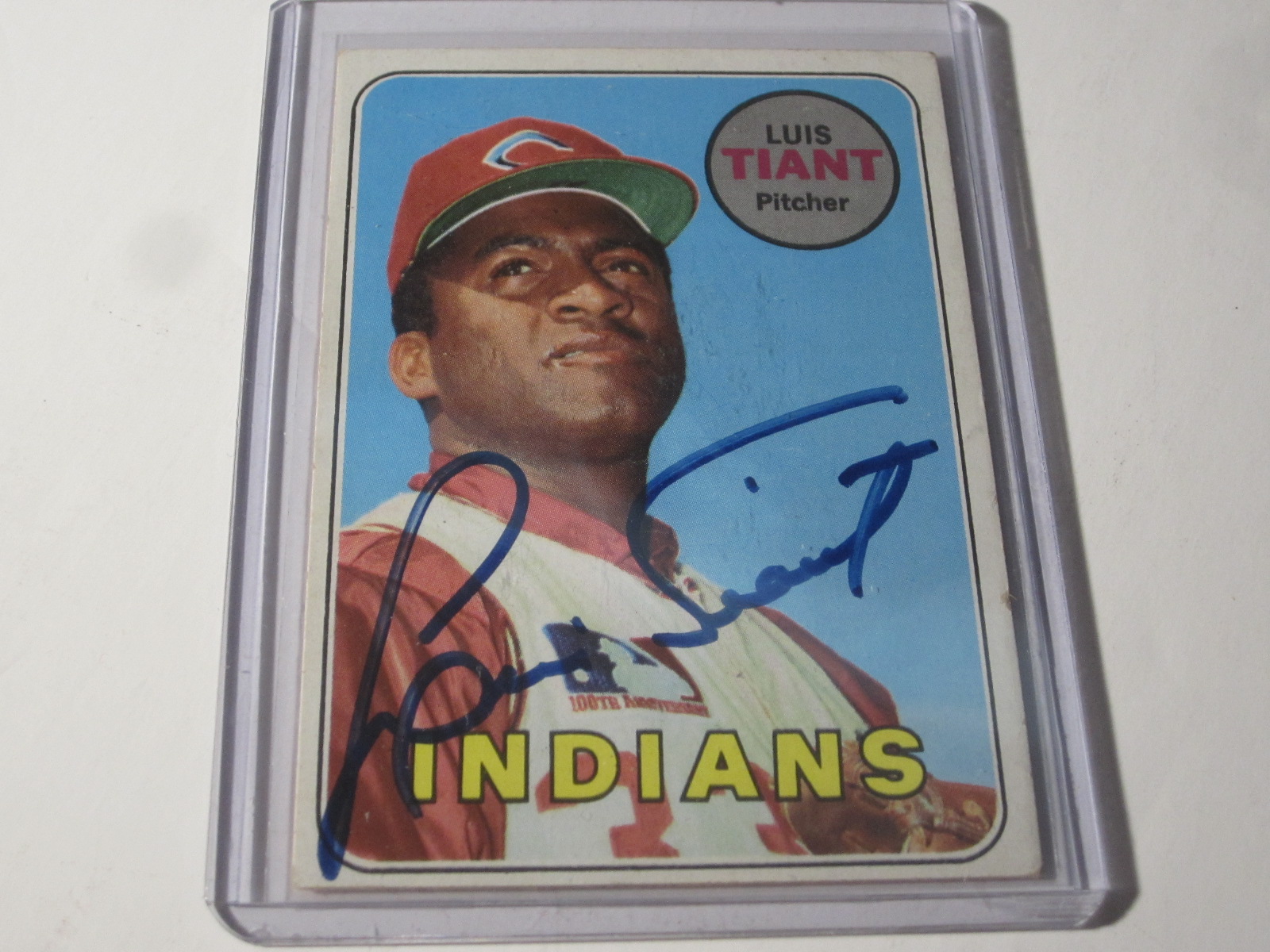 Luis Tiant Autographed Signed 1969 Topps Card - Autographs