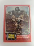 1976 Topps KING KONG #4 The Great Wall is Smashed by KONG!