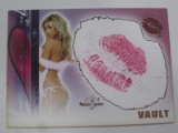 12 BW VAULT NICOLE BENNETT KISS CARD