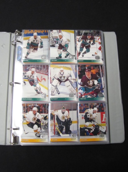 BINDER OF HOCKEY CARDS UPPER DECK SP