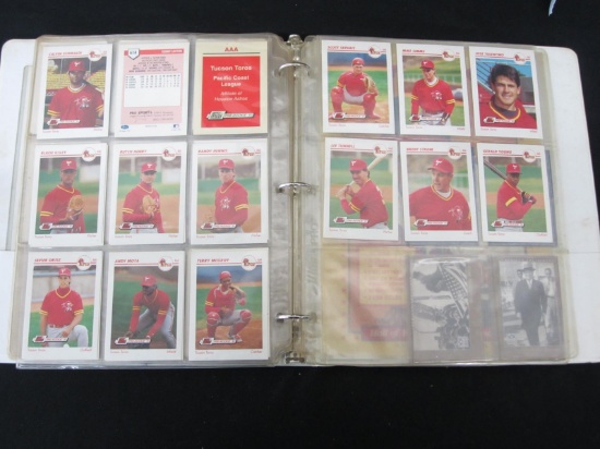 SMALL BINDER OF BASEBALL CARDS
