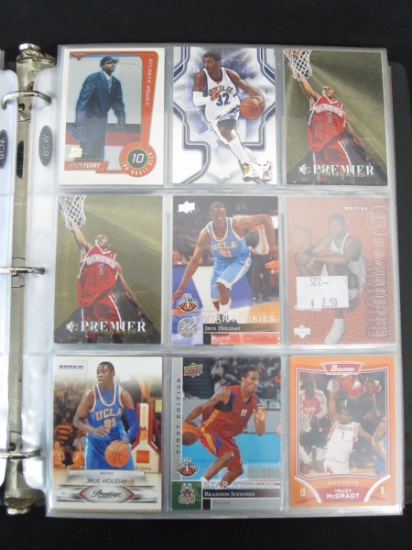 BINDER OF BASEBALL BASKETBALL CARDS