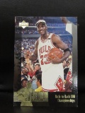 1996 UPPER DECK SP MICHAEL JORDAN JUMBO BACK TO BACK CHAMPS CARD GOLD