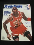 STREET & SMITH PRO BASKETBALL 1990-91 GUIDE MICHAEL JORDAN BULLS