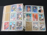 BINDER OF BASEBALL CARDS 1988 TOPPS