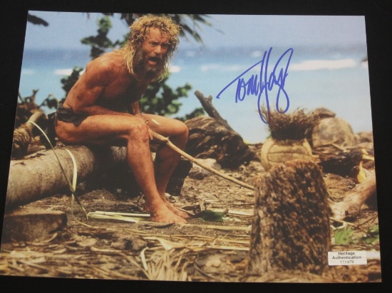 TOM HANKS SIGNED AUTOGRAPHED PHOTO WITH HERITAGE CERTIFICATE OF AUTHENTICITY