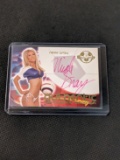 Nikki Gray Pink Auto 2006 Bench Warmer #20 of 30 card