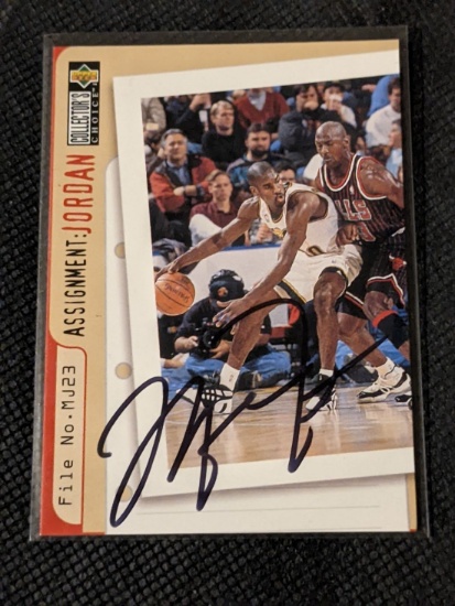 Michael Jordan Autograph with COA on a 1996 Upper Deck card Chicago Bulls  HOF'ER/ GOAT