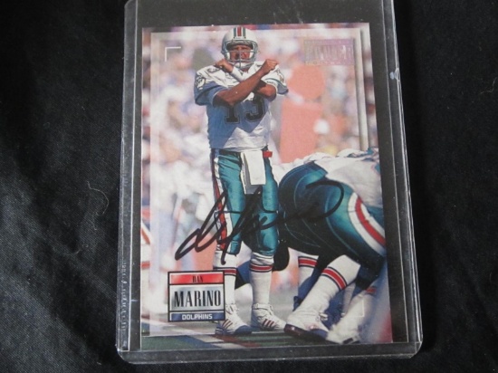 DAN MARINO SIGNED TRADING CARD WITH RED CARPET COA DOLPHINS